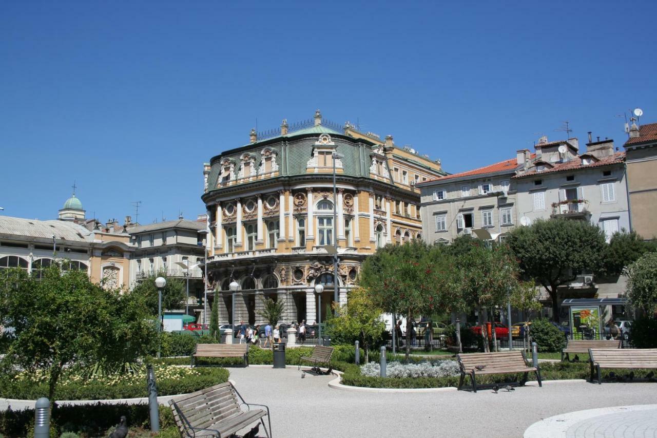 Tia Apartment Rijeka Luaran gambar